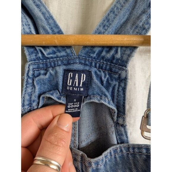 Gap Womens Size Small Denim Shortalls Cut Off Overalls Shorts Blue 8" inseam L2 - Picture 2 of 7